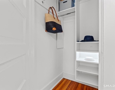 136 Whitman Avenue - Photo Thumbnail 17