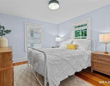 136 Whitman Avenue - Photo Thumbnail 15
