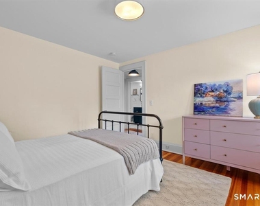 136 Whitman Avenue - Photo Thumbnail 14