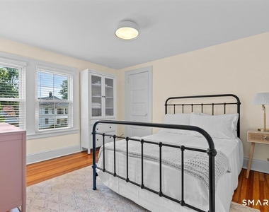 136 Whitman Avenue - Photo Thumbnail 13