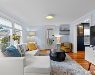 136 Whitman Avenue - Photo Thumbnail 3