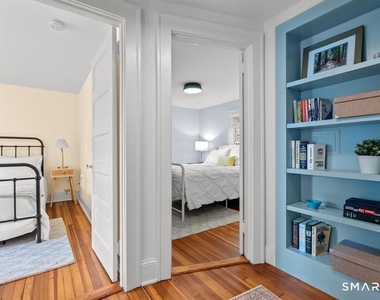 136 Whitman Avenue - Photo Thumbnail 11