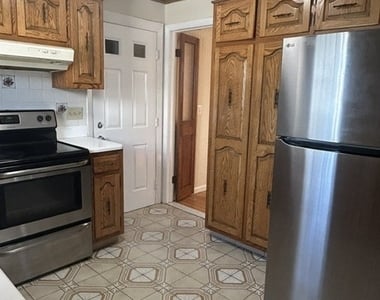 57 Avon Avenue - Photo Thumbnail 6