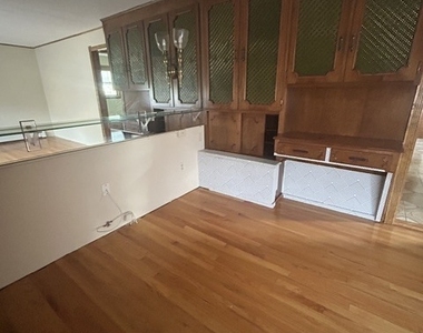 57 Avon Avenue - Photo Thumbnail 11