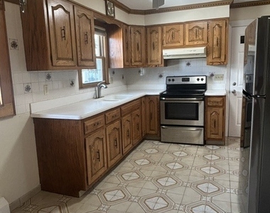 57 Avon Avenue - Photo Thumbnail 4