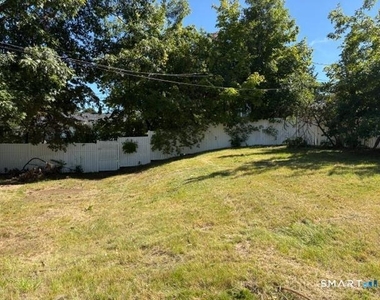 114 White Oak Avenue - Photo Thumbnail 1