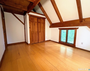 8 Equestrian Drive - Photo Thumbnail 13