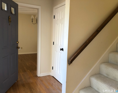 409 Georgetown Drive - Photo Thumbnail 10