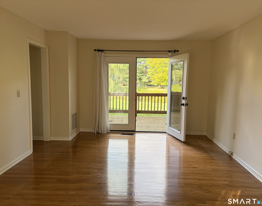 409 Georgetown Drive - Photo Thumbnail 17