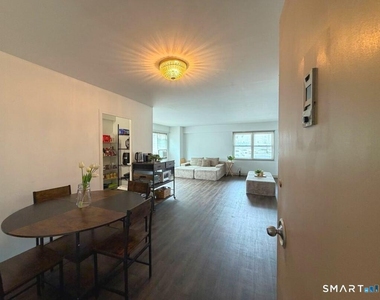 80 Cartright Street - Photo Thumbnail 6