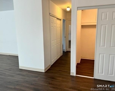 80 Cartright Street - Photo Thumbnail 14