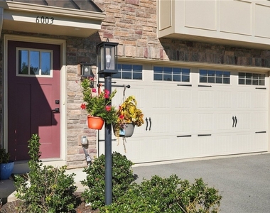 6003 Lampl Ln - Photo Thumbnail 3