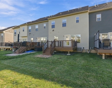 6003 Lampl Ln - Photo Thumbnail 33