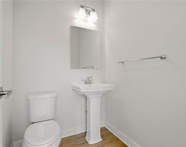 6003 Lampl Ln - Photo Thumbnail 16