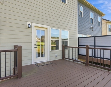 6003 Lampl Ln - Photo Thumbnail 30