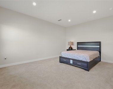 6003 Lampl Ln - Photo Thumbnail 19