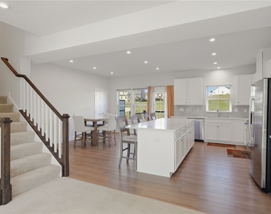 6003 Lampl Ln - Photo Thumbnail 9