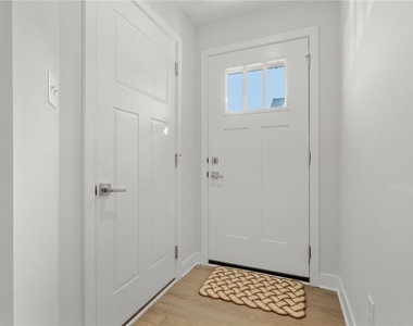 6003 Lampl Ln - Photo Thumbnail 4