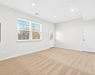 600 Dana Dr - Photo Thumbnail 36