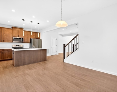 600 Dana Dr - Photo Thumbnail 18