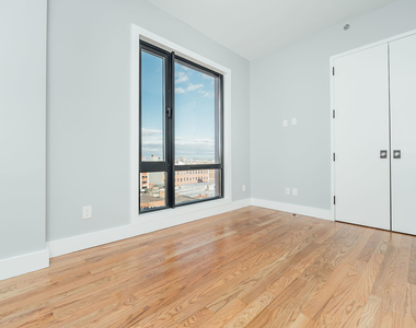 115 Stanwix Street - Photo Thumbnail 2