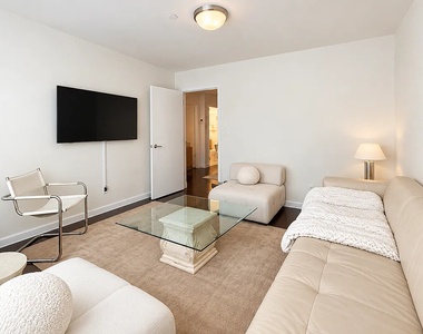 286 Stanhope Street - Photo Thumbnail 4