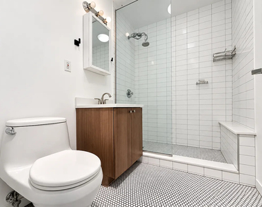 286 Stanhope Street - Photo Thumbnail 10