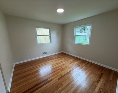 508 Verna Drive - Photo Thumbnail 10