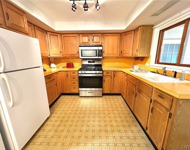 25 Grant Street - Photo Thumbnail 4