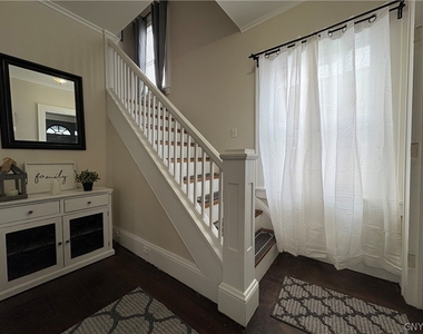 124 Curtis Place - Photo Thumbnail 2