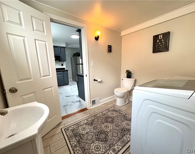 124 Curtis Place - Photo Thumbnail 15