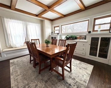 124 Curtis Place - Photo Thumbnail 9