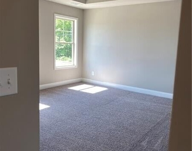 9 Richardson Street - Photo Thumbnail 8