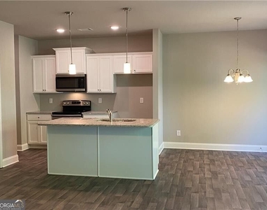 9 Richardson Street - Photo Thumbnail 3