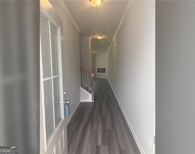 5274 Fox Den Road - Photo Thumbnail 2