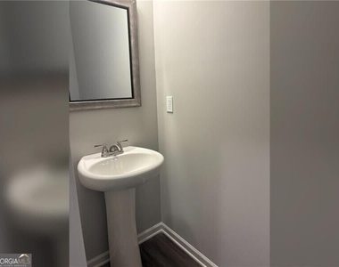 5274 Fox Den Road - Photo Thumbnail 10