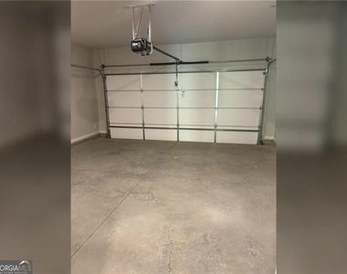 5274 Fox Den Road - Photo Thumbnail 11