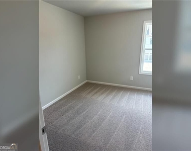 5274 Fox Den Road - Photo Thumbnail 18