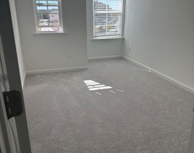 240 Vision Street - Photo Thumbnail 10