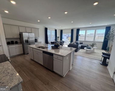 240 Vision Street - Photo Thumbnail 16