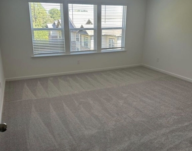240 Vision Street - Photo Thumbnail 5