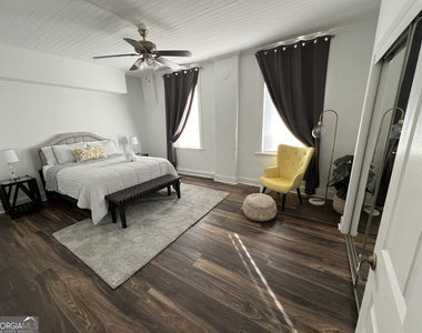 30 E Johnston Street - Photo Thumbnail 6