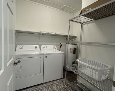 30 E Johnston Street - Photo Thumbnail 3
