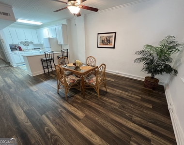 30 E Johnston Street - Photo Thumbnail 8