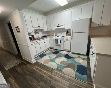 30 E Johnston Street - Photo Thumbnail 9