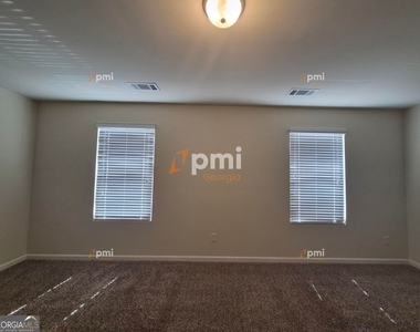 1236 Faye Court - Photo Thumbnail 13