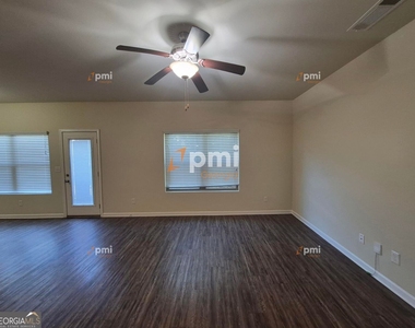 1236 Faye Court - Photo Thumbnail 4