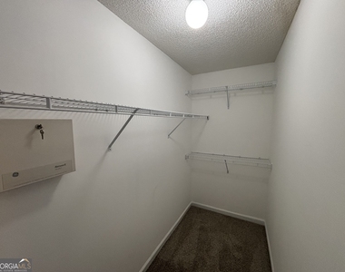 3386 Hidden Stream Court - Photo Thumbnail 9