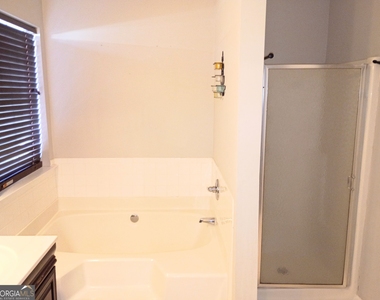 295 Vaness Drive - Photo Thumbnail 26