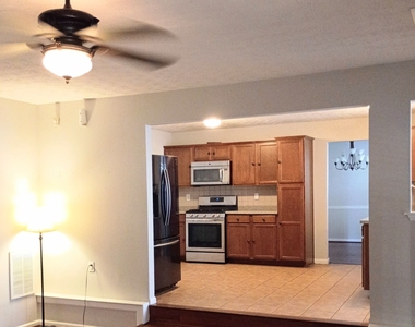 295 Vaness Drive - Photo Thumbnail 12